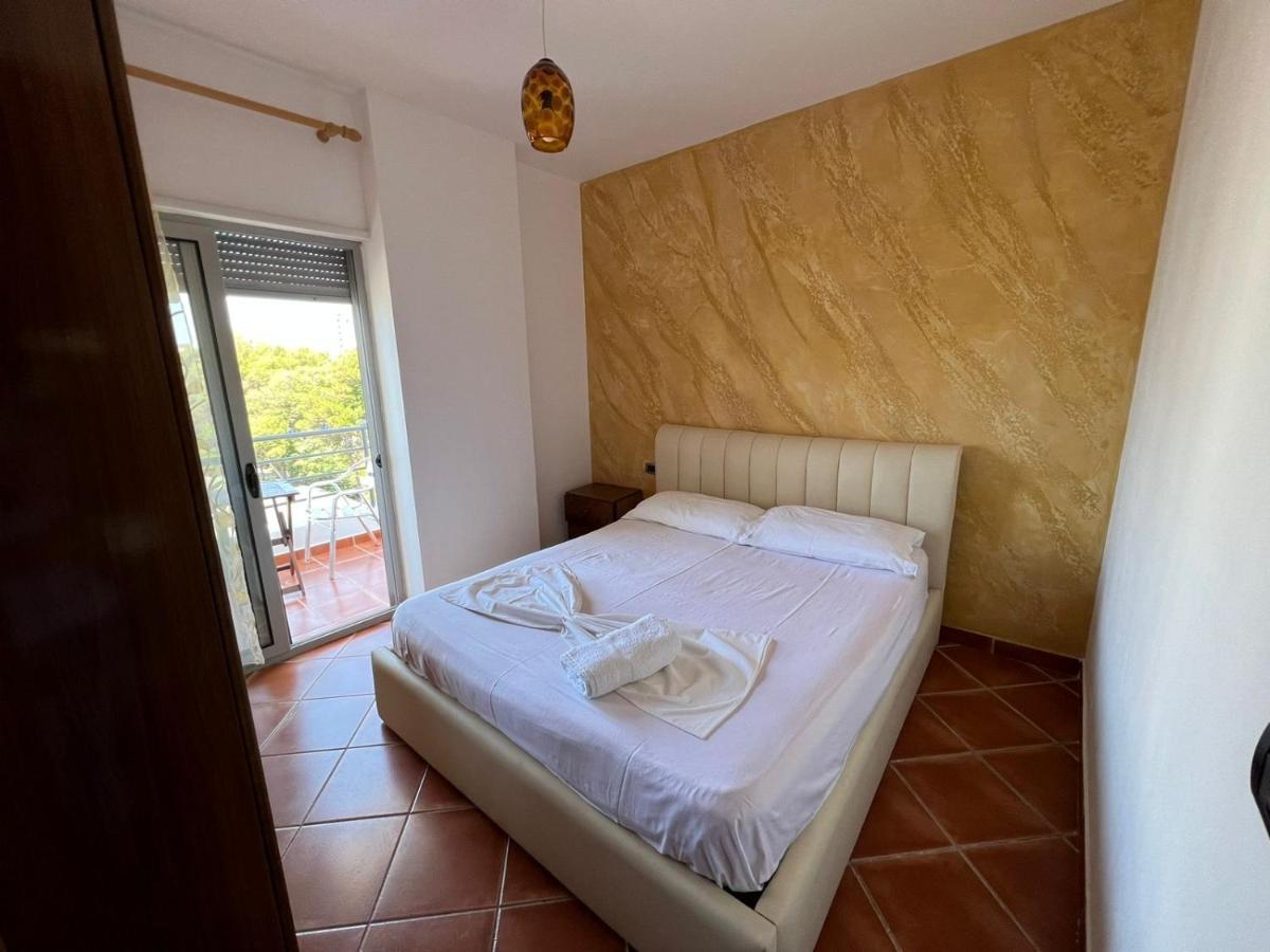 Leo Apartament Дуррес Экстерьер фото