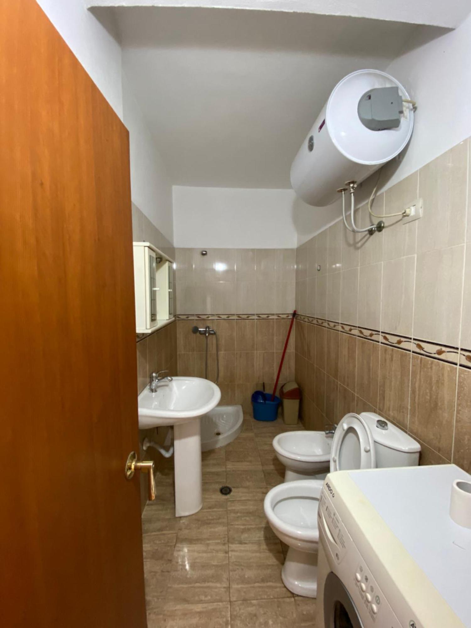 Leo Apartament Дуррес Экстерьер фото